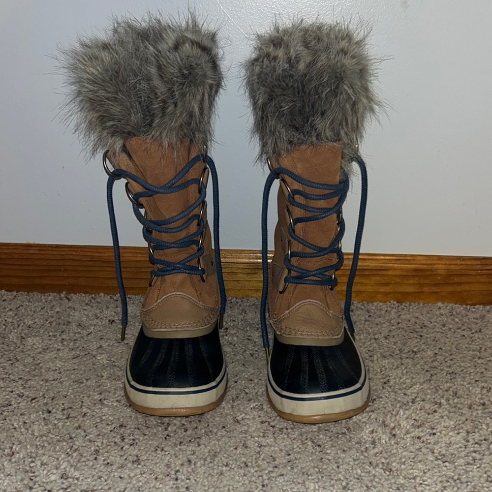 Sorel Joan of Arctic - Picture 1 of 6
